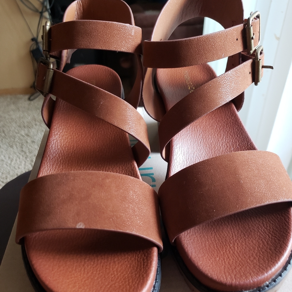 Holly Chunky Block Heel Sandal